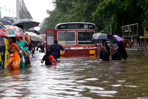 Bad memories of 2005 Mumbai floods once again haunt Mumbaikars after this present torrential rains