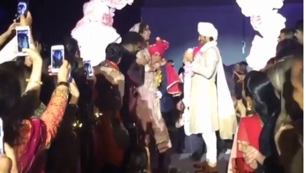 Arjun Kapoor was a PARTY ANIMAL at brother Mohit Marwah's wedding ! In PICS: Arjun, Sonam, Anil, Sanjay, Sridevi, Khushi and all the Kapoors have one hell of a time at Mohit Marwah’s wedding !