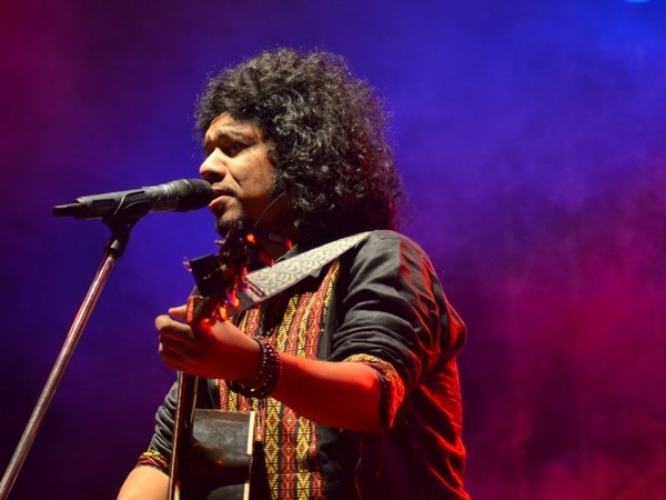 PAPON KISS ROW: Papon 'barred forever' from Essel Group PAPON KISS ROW: Papon ‘barred forever’ from Essel Group