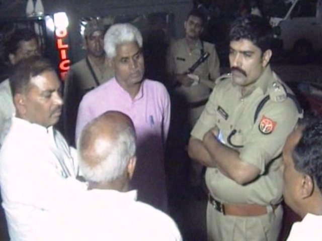 BJP corporator, close aide of Deputy CM Keshav Prasad Maurya shot dead BJP corporator, close aide of Deputy CM Keshav Prasad Maurya shot dead
