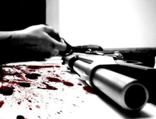 पत्नी ने किया शराब पीने का विरोध तो पति ने मार दी पत्नी को गोली husband shoot her wife