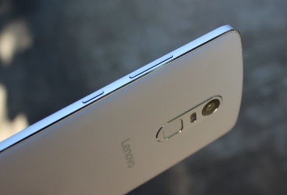 लेनोवो ने लॉन्च किया vibe x3,21MP कैमरा, फिंगरप्रिंट सेंसर जैसे कैमरे से है लैस