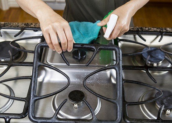 रसोई गैस के स्टैंड को आप भी बना सकते हैं एकदम नए जैसा, देखिए कैसे! How to Clean Stove Grates with Ammonia