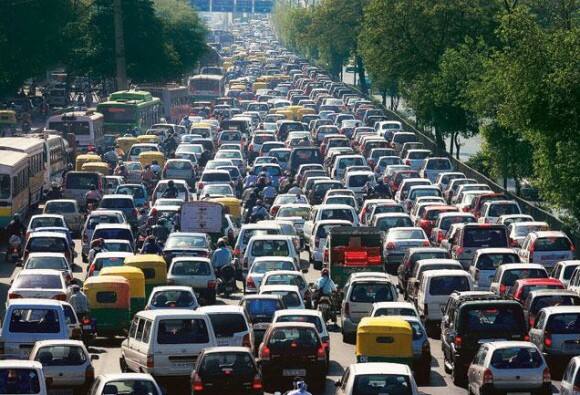 इस आदेश के आते ही लाखों डीजल वाहन दिल्ली की सड़कों से हट सकते हैं