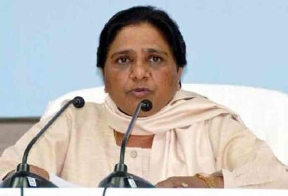मायावती का बीजेपी पर हमला, बोलीं- 'रिजेक्टेड माल में दिलचस्पी दिखा रही है'