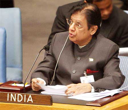 ई अहमद के निधन के बाद आज ही बजट पेश होने को लेकर सस्पेंस बढ़ा