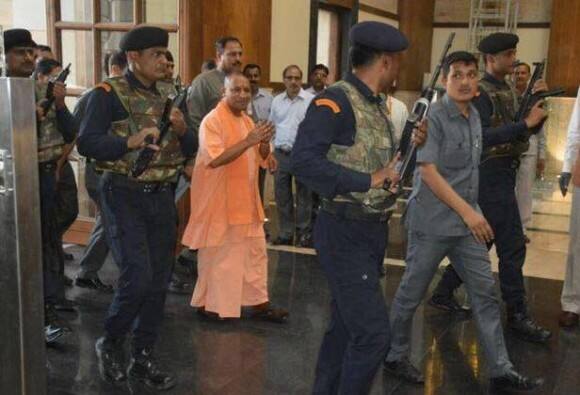 योगी कैबिनेट LIVE: ABP न्यूज़ की खबर पर मुहर, 86 लाख किसानों का एक लाख का कर्ज माफ होगा