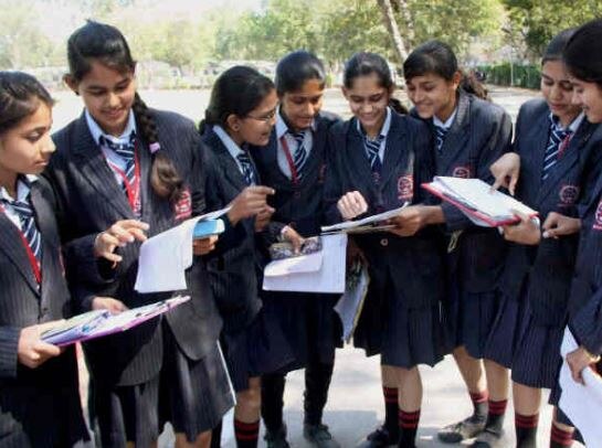 CBSE 10th Class Results: 88.67% के साथ लड़कियों ने मारी बाजी, 85.32% लड़के हुए पास