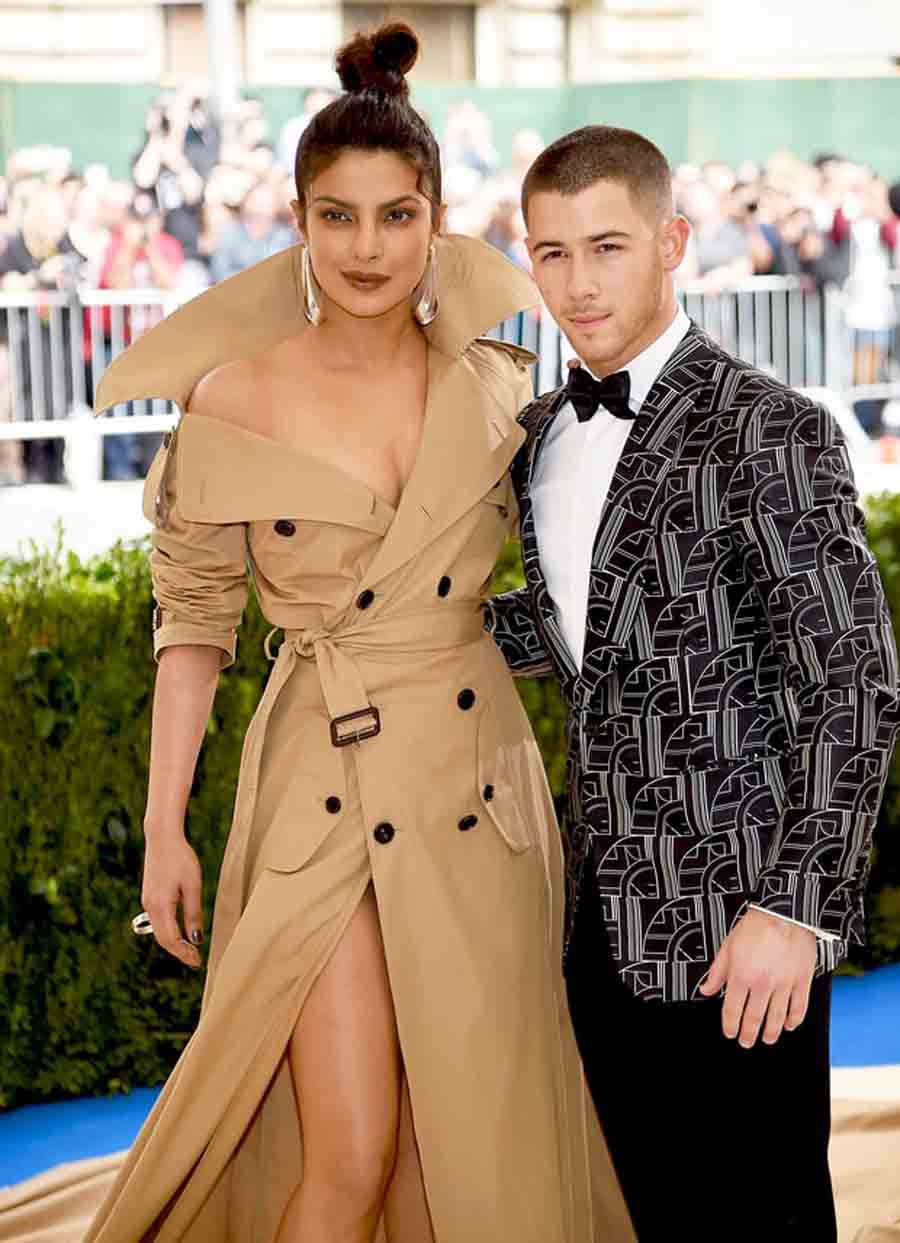 675589670_priyanka-chopra-nick-jonas-zoom-aa68919d-5db9-4bfb-86a1-e318b1a04ec3