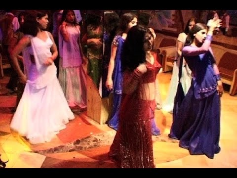 बीयर बार्स में हम सेफ नहीं तो फिर हम आखिर सेफ कहां हैं