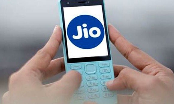 Jio जल्द लॉन्च करने वाला है 500 रुपये वाला 4G VoLTE फीचर, जानें इससे जुड़ी बड़ी बातें Reliance Jio set to announce Rs 500 phone: 8 things to know