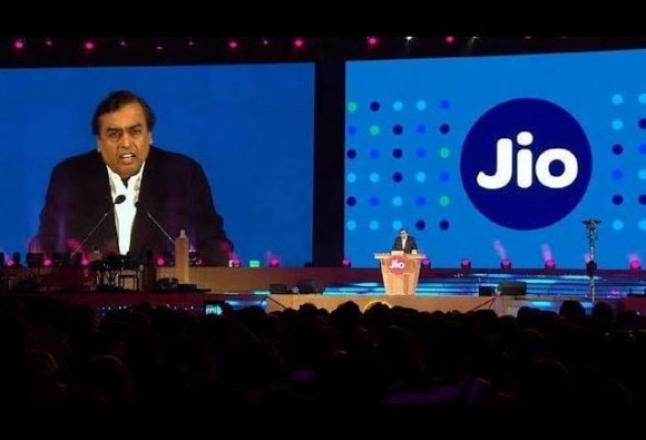 Jio जल्द लॉन्च करने वाला है 500 रुपये वाला 4G VoLTE फीचर, जानें इससे जुड़ी बड़ी बातें Reliance Jio set to announce Rs 500 phone: 8 things to know