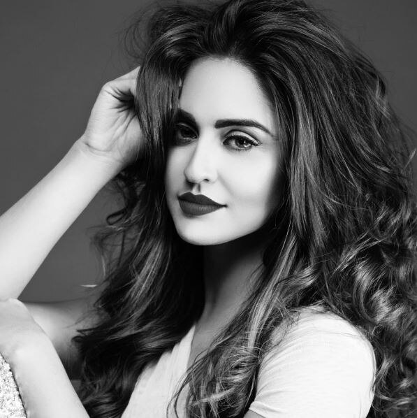 अपनी खूबसूरती से इंस्टाग्राम को गुलजार करने वाली क्रिश्टल डिसूज़ा की ऐसी खूबसूरत तस्वीरें देखी आपने? Have you seen such beautiful pictures of Christish D’Souza, who beautifully rules on Instagram?