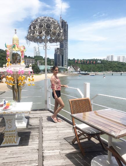 थाईलैंड में बीच किनारे जमकर मस्ती कर रही हैं ‘Saath Nibhana Saathiya’ actress Lovey Sasan is on a vacation in Thailand