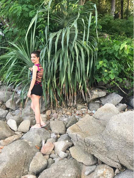 थाईलैंड में बीच किनारे जमकर मस्ती कर रही हैं ‘Saath Nibhana Saathiya’ actress Lovey Sasan is on a vacation in Thailand
