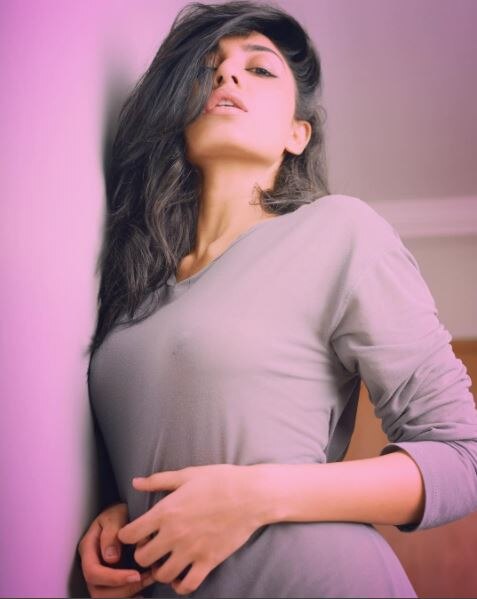 कालाकांडी की अदाकारा शोभिता ने इंस्टा पर पोस्ट की बेहद बोल्ड तस्वीर See the latest pictures of sobhita dhulipala