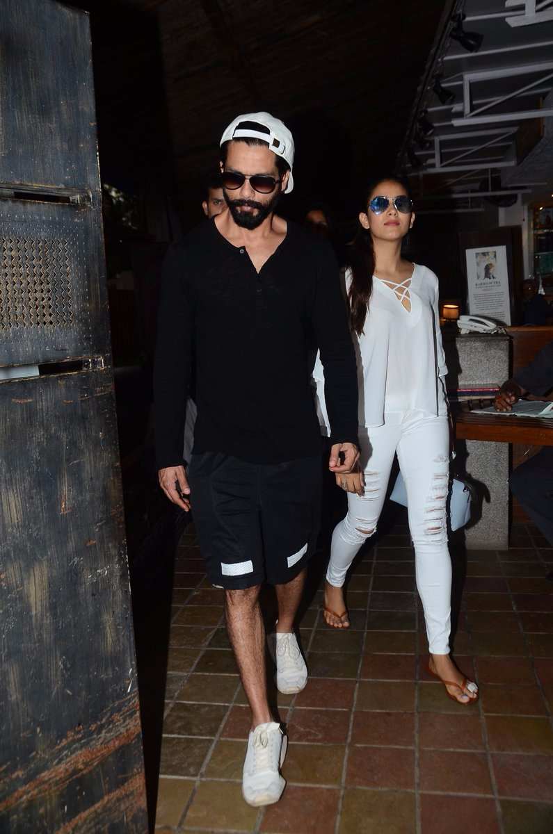 इंस्टाग्राम पर दिखा शाहिद और मीरा का रोमांटिक अंदाज see the latest pics of shahid kapoor and mira rajput