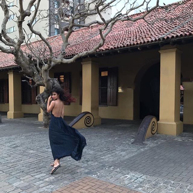 मस्ती में मशगूल मौनी रॉय ने इंस्टा पर शेयर की हैपनिंग तस्वीरें See the latest pictures of Mouni Roy