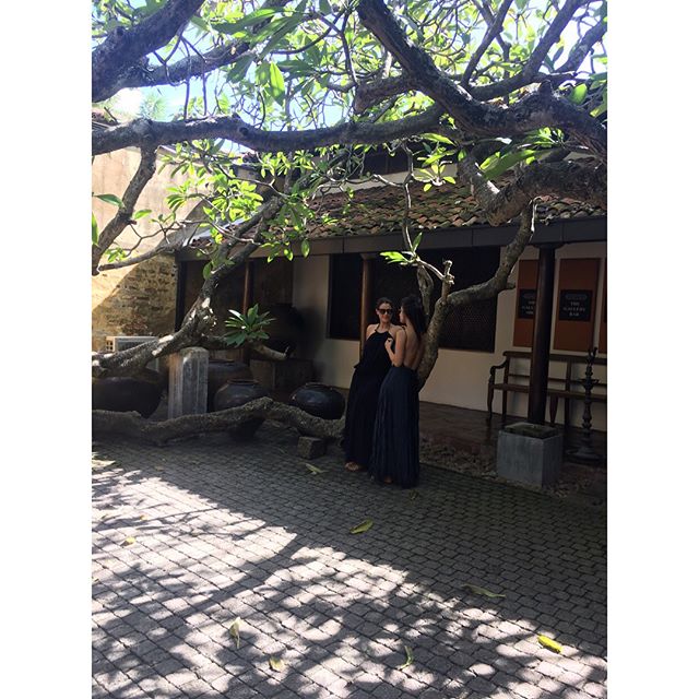मस्ती में मशगूल मौनी रॉय ने इंस्टा पर शेयर की हैपनिंग तस्वीरें See the latest pictures of Mouni Roy