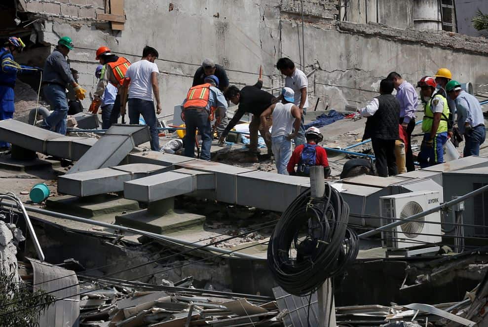 Pictures of Powerful Earthquake in Mexico city