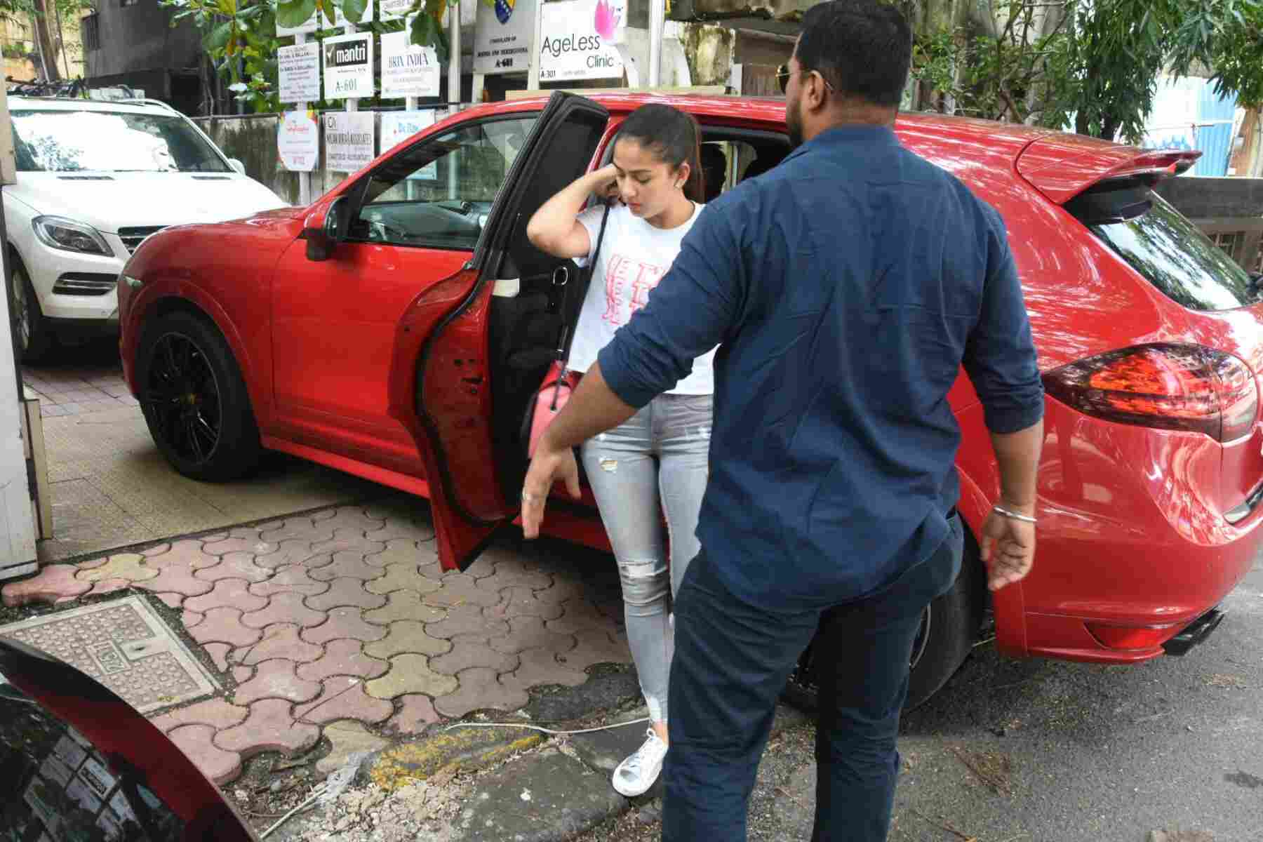 Spotted: देखें शाहिद कपूर की मीरा की Latest तस्वीरें See the latest pictures of Shahid Kapoor’s wife Mira Rajput