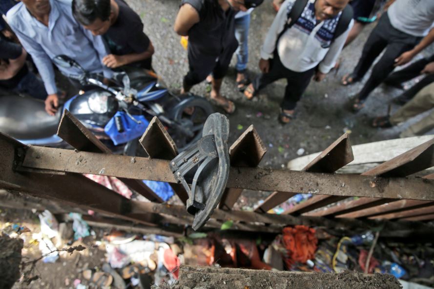 IN Pics: Stampede in Parel Station Mumbai