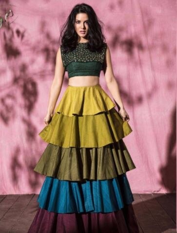 सनी लियोनी ने अपनी तस्वीरों से गुलज़ार किया इंस्टाग्राम SEE THE LATEST PICS OF SUNNY LEONE