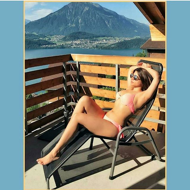 फिर दिखा टीवी एक्ट्रेस शमा सिकंदर का बिकिनी अवतार see the latest pics of shama sikandar