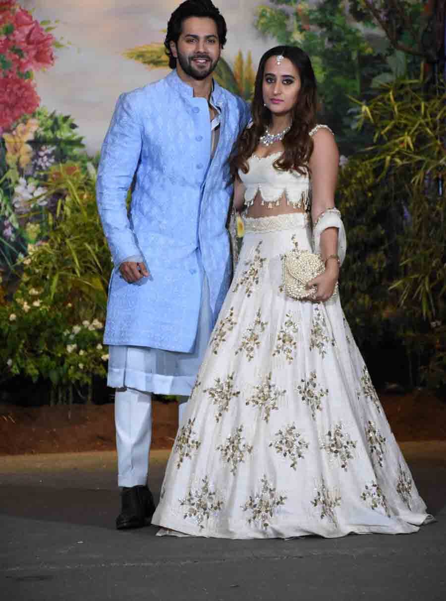 Varun Dhawan reached Sonam Kapoor's reception with girlfriend Natha Dalal