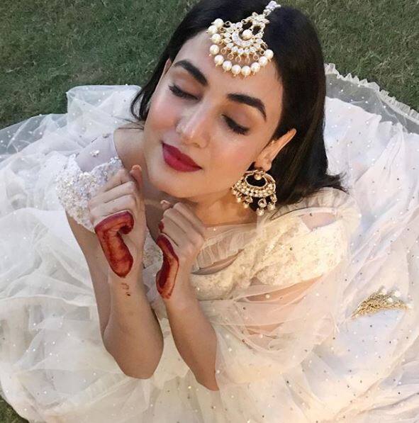 Birthday Special: Bold Scenes and Royal Backgrounds Can not Save The Career of Sonal Chauhan, Know What are Now