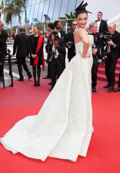 IN PICS: Aishwarya's Vibhusha won the Best Dressed of the Week award in Cannes