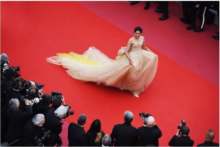 Cannes 2018: Sonam Kapoor did the second day with his style Impress, see photos