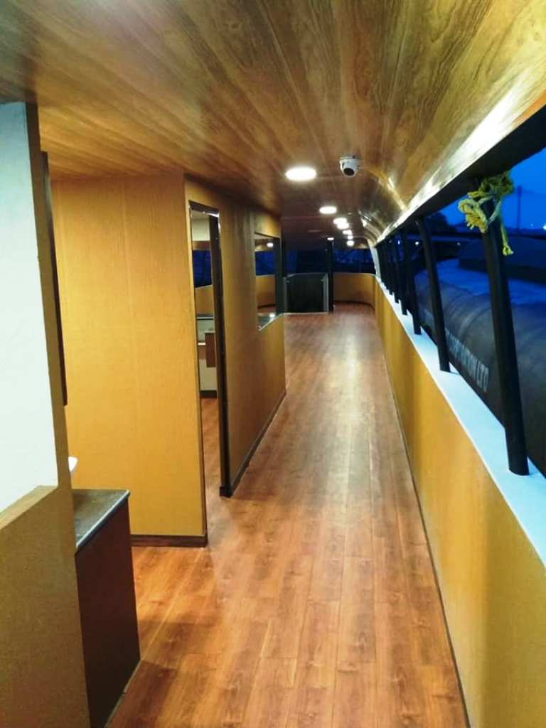 Enjoying a cruise like Goa, you will be able to pick up BholaNath's anointing on the waves of the Ganges in Benaras Enjoying a cruise like Goa, you will be able to pick up BholaNath's anointing on the waves of the Ganges in Benaras