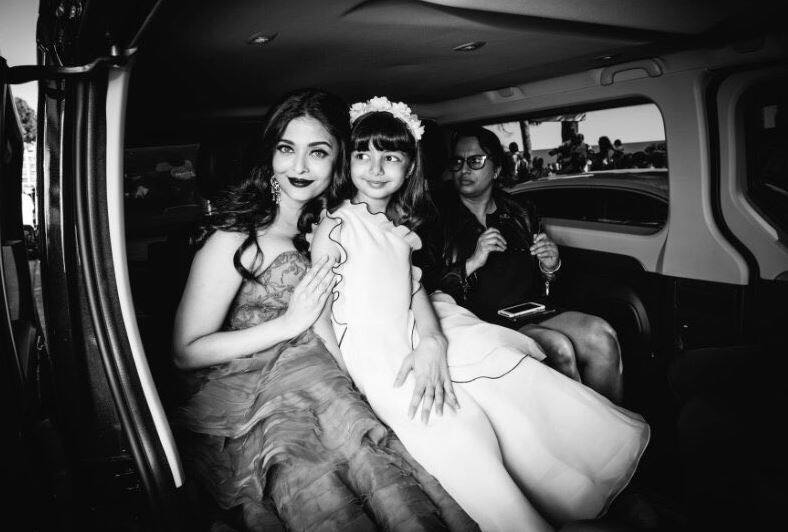 IN PICS: Aishwarya Rai Bachchan is looking forward to daughter Aaradhya in childhood pictures IN PICS: Aishwarya Rai Bachchan is looking forward to daughter Aaradhya in childhood pictures