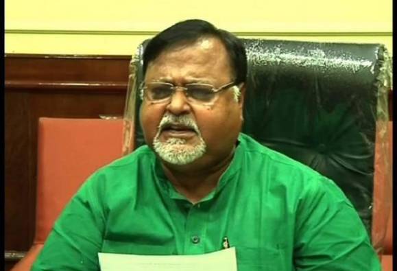 জট কাটতে চলেছে প্রাথমিক শিক্ষক নিয়োগে, ফেরানো হচ্ছে বাতিল নিয়োগপত্র, চলতি বছরে ফের টেট নেওয়ার সিদ্ধান্ত