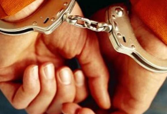 ৪ বাচ্চাকে ফাঁকা বাড়িতে রেখে ১১ দিনের ছুটিতে জার্মানিতে মা, গ্রেফতার