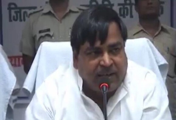 গণধর্ষণের অভিযোগে এফআই করা হোক এসপি-র গায়ত্রী প্রজাপতির বিরুদ্ধে, নির্দেশ সুপ্রিম কোর্টের