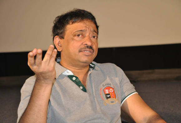 মহিলা দিবসে ট্যুইট বার্তায় সানি লিওনকে টেনে এনে বিতর্কে রামগোপাল