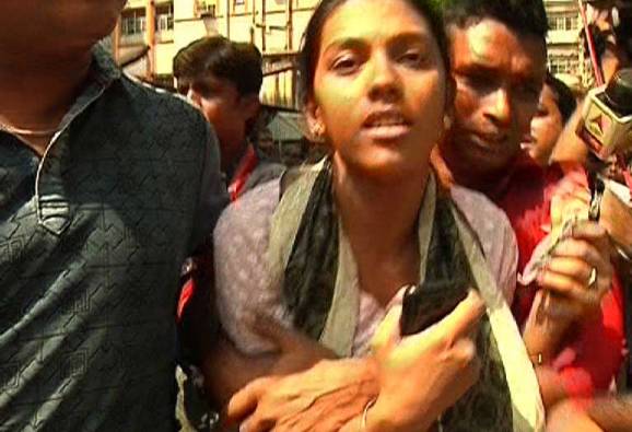 চিকিত্সায় ‘গাফিলতি’তে মারধর, পাল্টা দেহ আটকে রাখার অভিযোগ জুনিয়র ডাক্তারদের বিরুদ্ধে