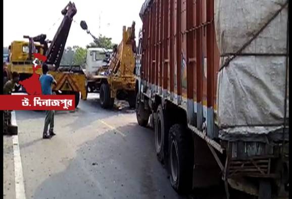 ইসলামপুরে লরি ও ট্রেলারের সংঘর্ষে প্রায় ৫ ঘণ্টা অবরুদ্ধ ৩১ নম্বর জাতীয় সড়ক