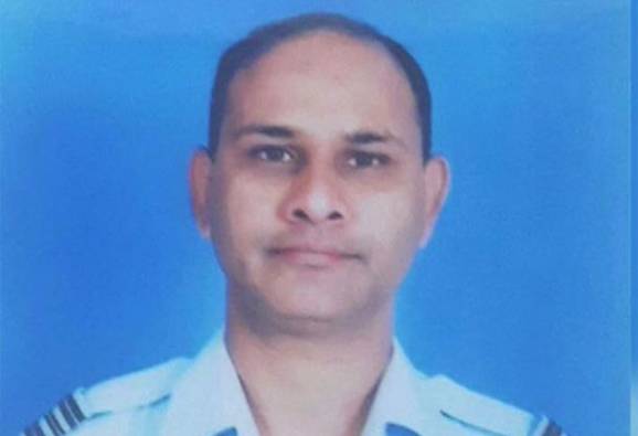 ফোর্ট উইলিয়ামে বায়ুসেনা অফিসারের রহস্যমৃত্যু, আবাসনের নিচ থেকে উদ্ধার দেহ