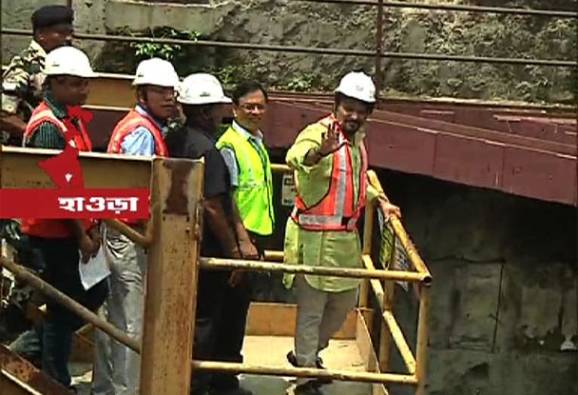 ইস্ট-ওয়েস্ট মেট্রোর কাজ শেষ হবে নির্দিষ্ট সময়ের মধ্যেই, কাজ দেখতে এসে বললেন বাবুল সুপ্রিয়