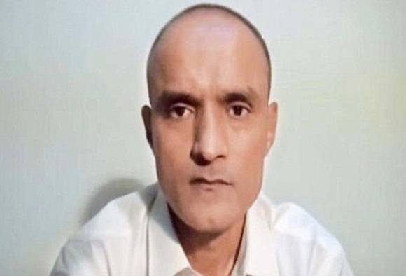 কুলভূষণ ইস্যু: পাক ডেপুটি হাই কমিশনারকে তলব, বিদেশ সচিবের সঙ্গে দেখা করবেন হাই কমিশনার