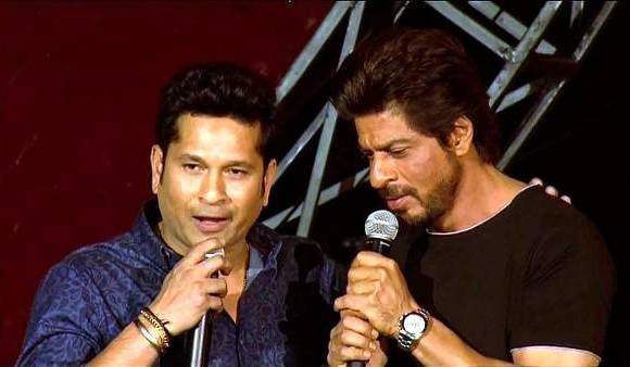 সচিনকে আবেগপ্লুত টুইট শাহরুখের, পেলেন দার্শনিক জবাব