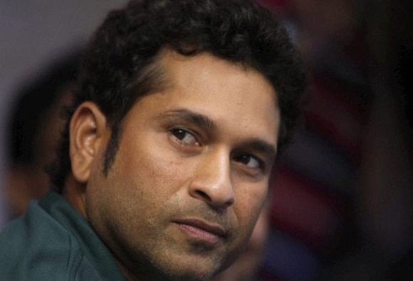 পাকিস্তানের বিরুদ্ধে ভারতকেই এগিয়ে রাখছেন সচিন