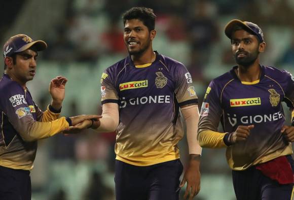 কলকাতার সামনে ১২৯ রানের লক্ষ্য রাখল হায়দরাবাদ, বৃষ্টির জন্য বন্ধ খেলা