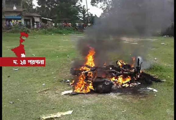 স্বামী-সন্তানদের পাশের ঘরে আটকে রেখে গৃহবধূকে ‘গণধর্ষণ’, হাতেনাতে পাকড়াও এক দুষ্কৃতী