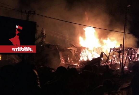 পাহাড়ে অব্যাহত হিংসা, কালিম্পং-মিরিকে তাণ্ডব, চূড়ান্ত লড়াইয়ের ‘হুমকি’ গুরুঙ্গের