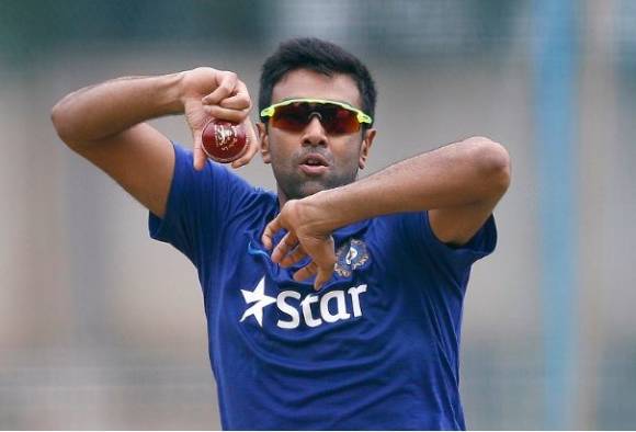 অনুশীলনে হাঁটুতে চোট পেলেন অশ্বিন