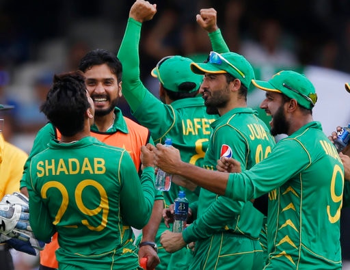 ভারতকে ১৮০ রানে হারিয়ে চ্যাম্পিয়ন্স ট্রফি জিতল পাকিস্তান
